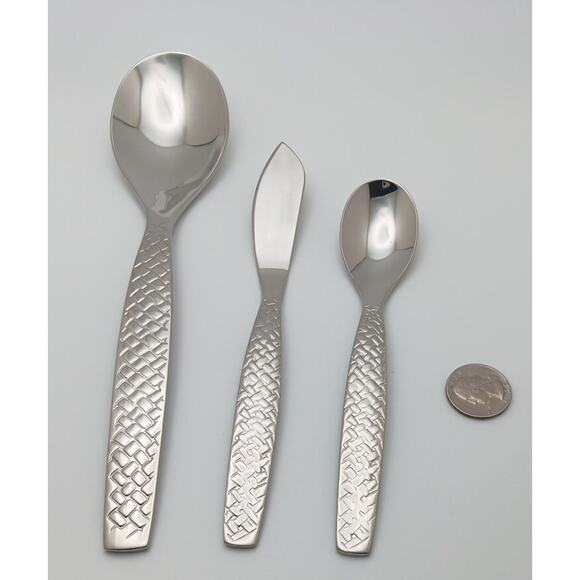 Reed & Barton Weave Serving Hostess3 piece Set 18/10 Stainless Flatware - Picture 2 of 5